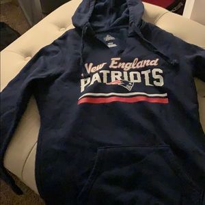 New England patriots sweat shirt